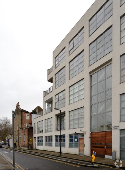 1 Bethwin Rd, London for sale - Building Photo - Image 2 of 3