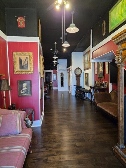 136 W Main St, Hillsboro, OH for sale - Interior Photo - Image 2 of 8