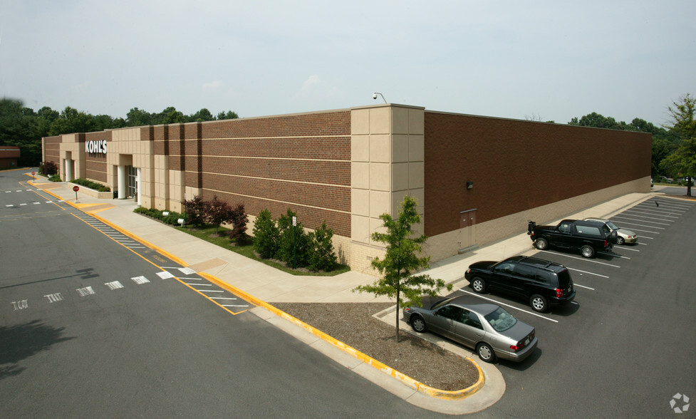 5649-5815 Burke Centre Pky, Burke, VA for lease - Primary Photo - Image 2 of 2