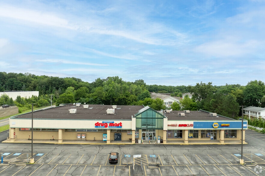 1763 E Main St, Kent, OH for lease - Building Photo - Image 1 of 19