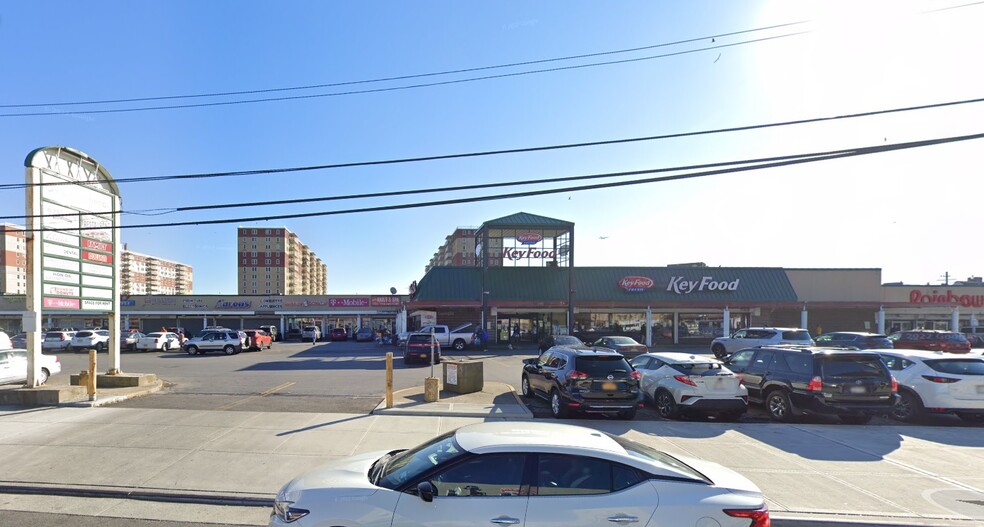 85-15-88-37 Rockaway Beach Blvd, Far Rockaway, NY for lease - Building Photo - Image 1 of 1