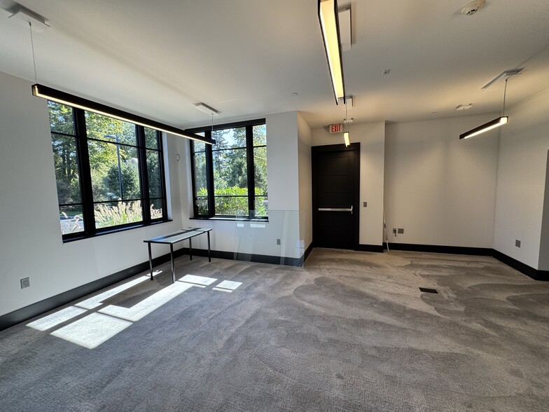 240 Paramus Rd, Ridgewood, NJ for lease - Interior Photo - Image 3 of 5