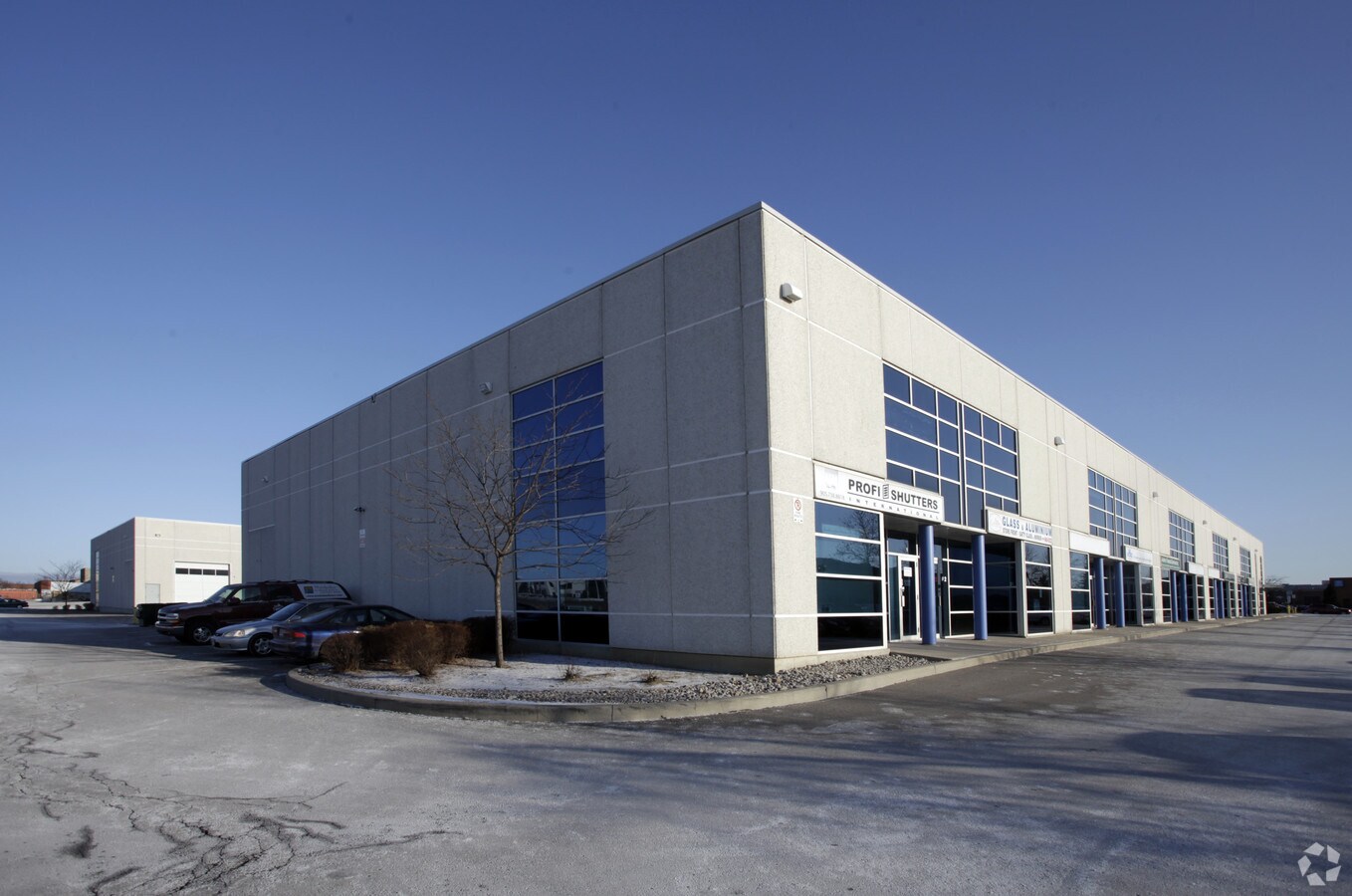 260 Edgeley Blvd, Vaughan, ON L4K 3Y4