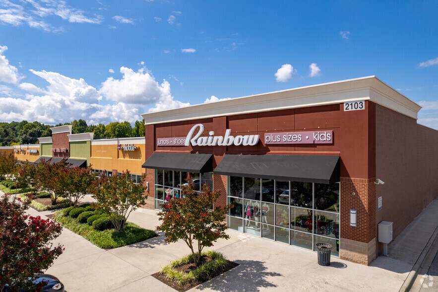 2107 Pyramid Village Blvd, Greensboro, NC for lease - Building Photo - Image 2 of 12