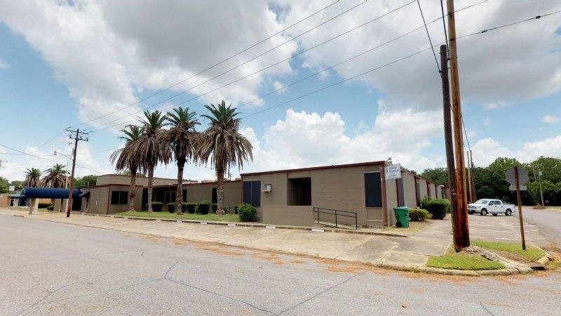 713 N Avenue L, Crowley, LA for sale - Primary Photo - Image 1 of 7