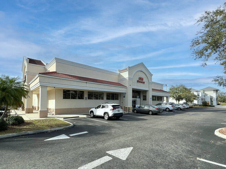 3724 84th Avenue Cir E, Sarasota, FL for lease - Building Photo - Image 1 of 5