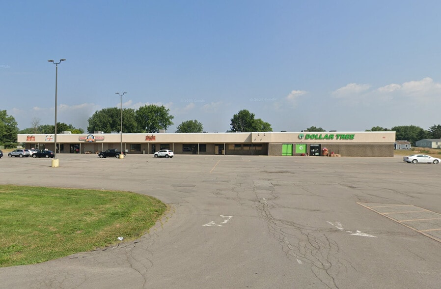 406-432 Clarkson Hamlin Town Line Rd, Hamlin, NY for lease - Building Photo - Image 1 of 5