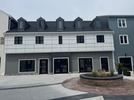 1232-1300 Weathervane Ln, Akron OH - Bar