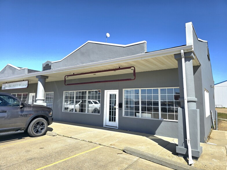 6201 50th St, Leduc, AB for lease - Building Photo - Image 2 of 7