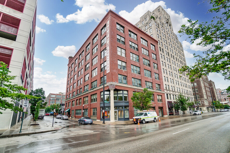 20 E Central Pky, Cincinnati, OH for lease - Building Photo - Image 1 of 58