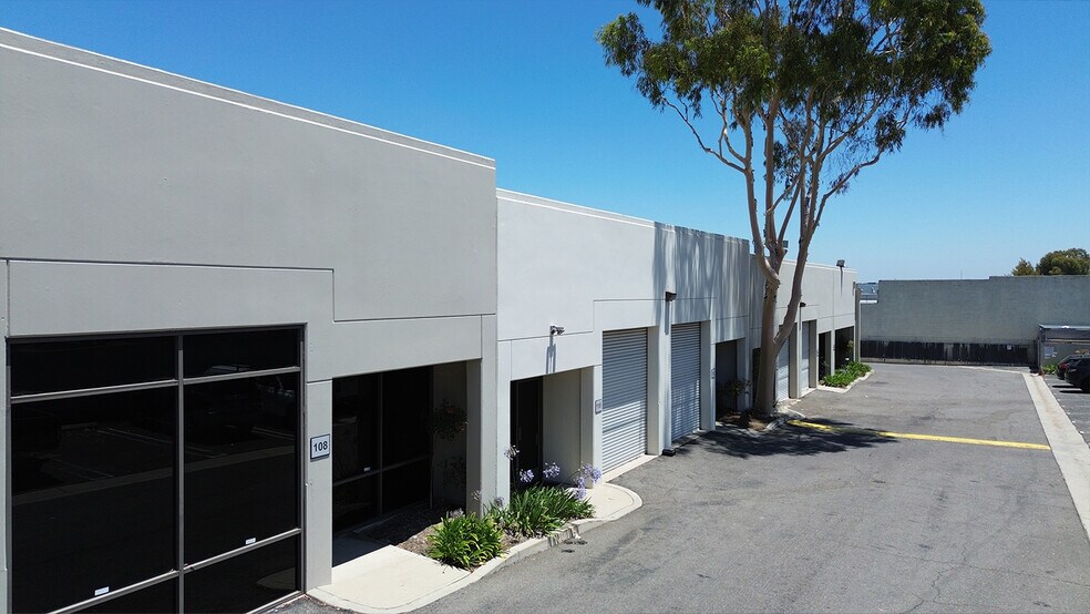 2698 Junipero Ave, Long Beach, CA for sale - Building Photo - Image 3 of 8