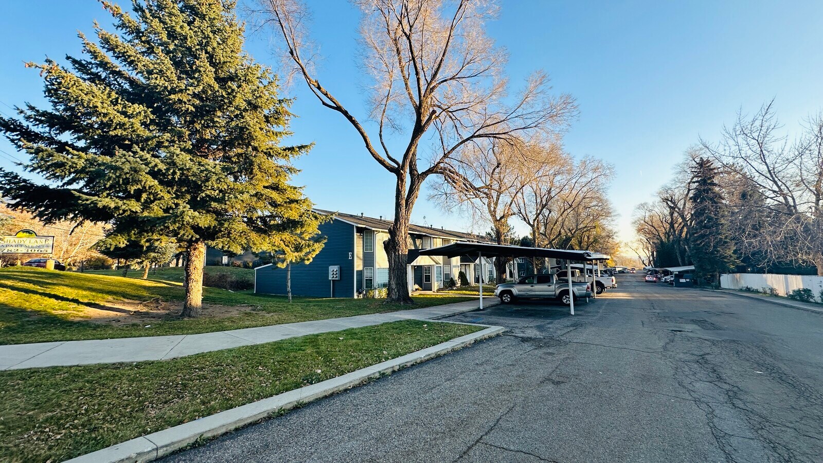 900 W Harrisville Rd, Ogden, UT 84404 Shady Lane Apartments