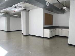 316 W 2nd St, Los Angeles, CA for lease Interior Photo- Image 2 of 7