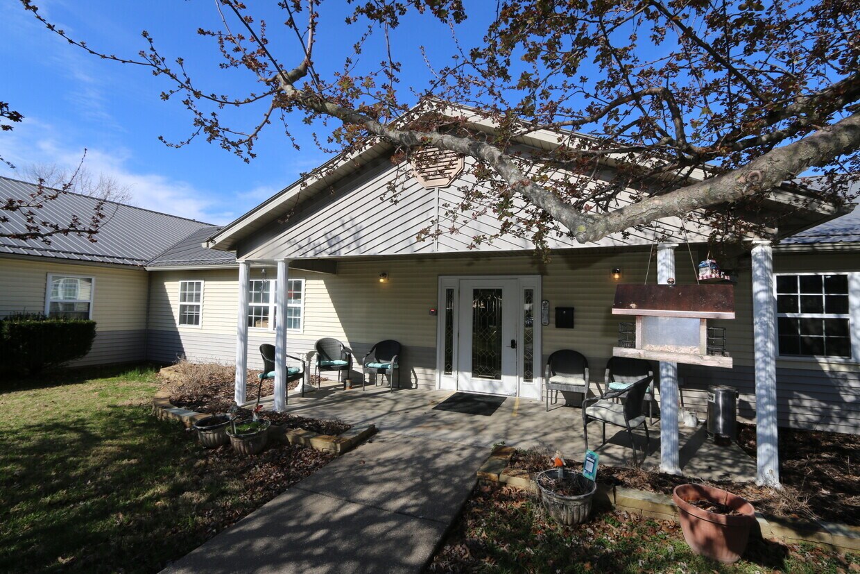 520 Harness St, Harrison, AR 72601