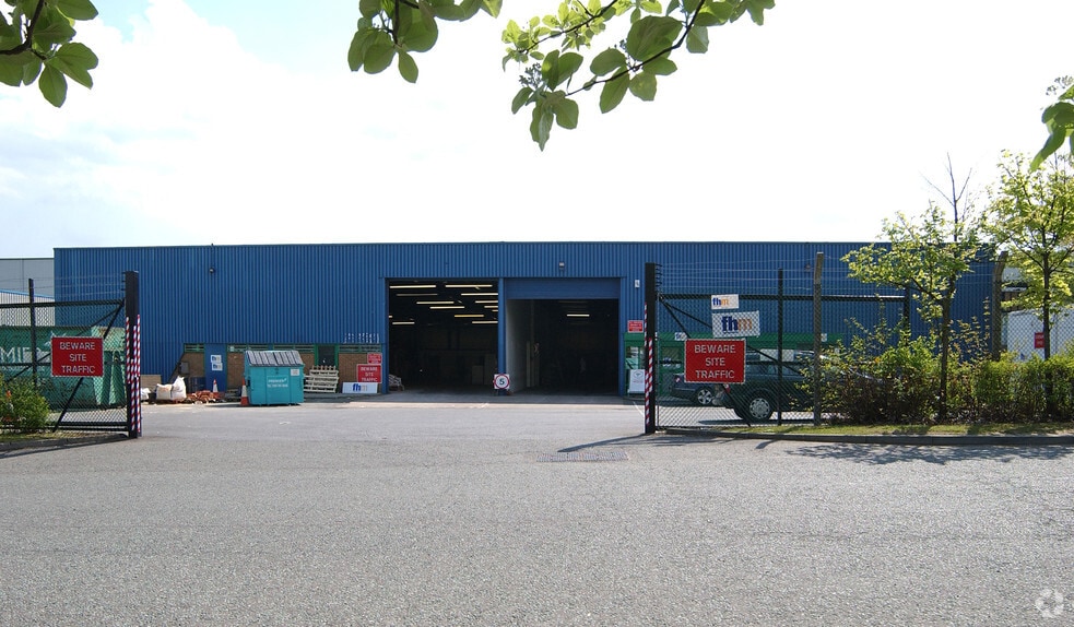 3-4 Parsons Rd, Washington for lease - Building Photo - Image 2 of 8