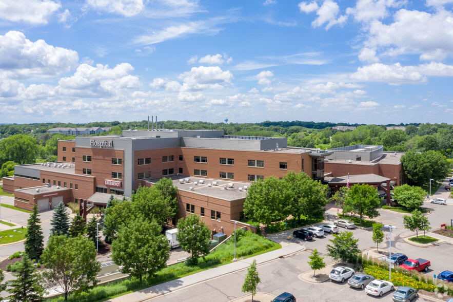 1925 Woodwinds Dr, Woodbury, MN for sale - Building Photo - Image 1 of 1