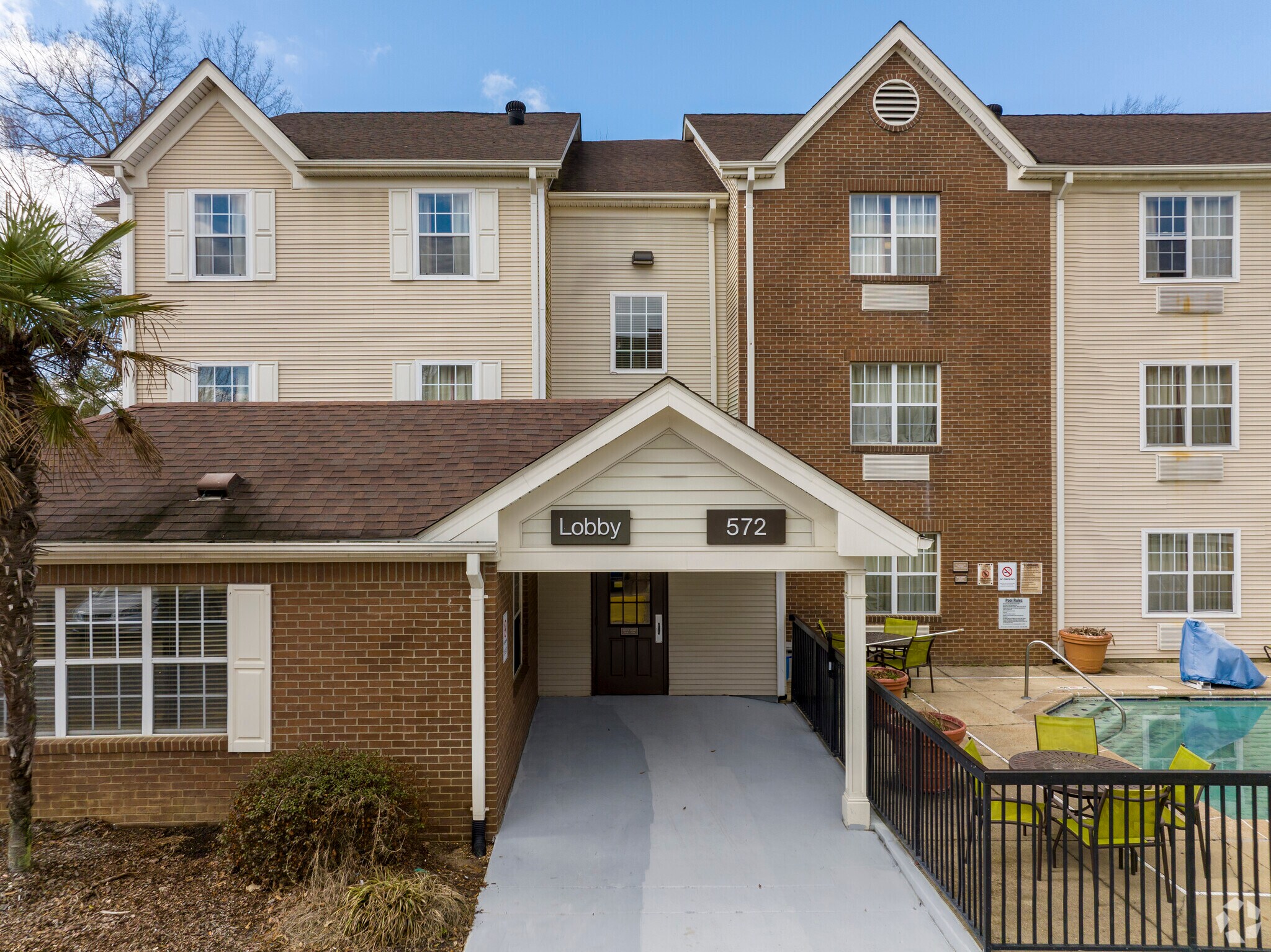 572 E Beasley Rd, Jackson, MS 39206 Suburban Studios Jackson East Beasley Road