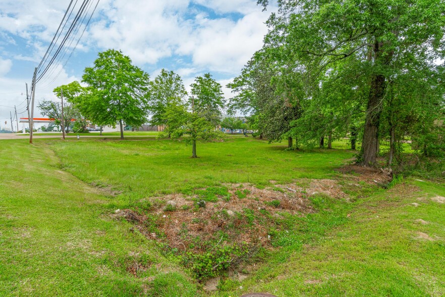 200 S Fir Ave, Collins, MS for sale - Aerial - Image 2 of 14