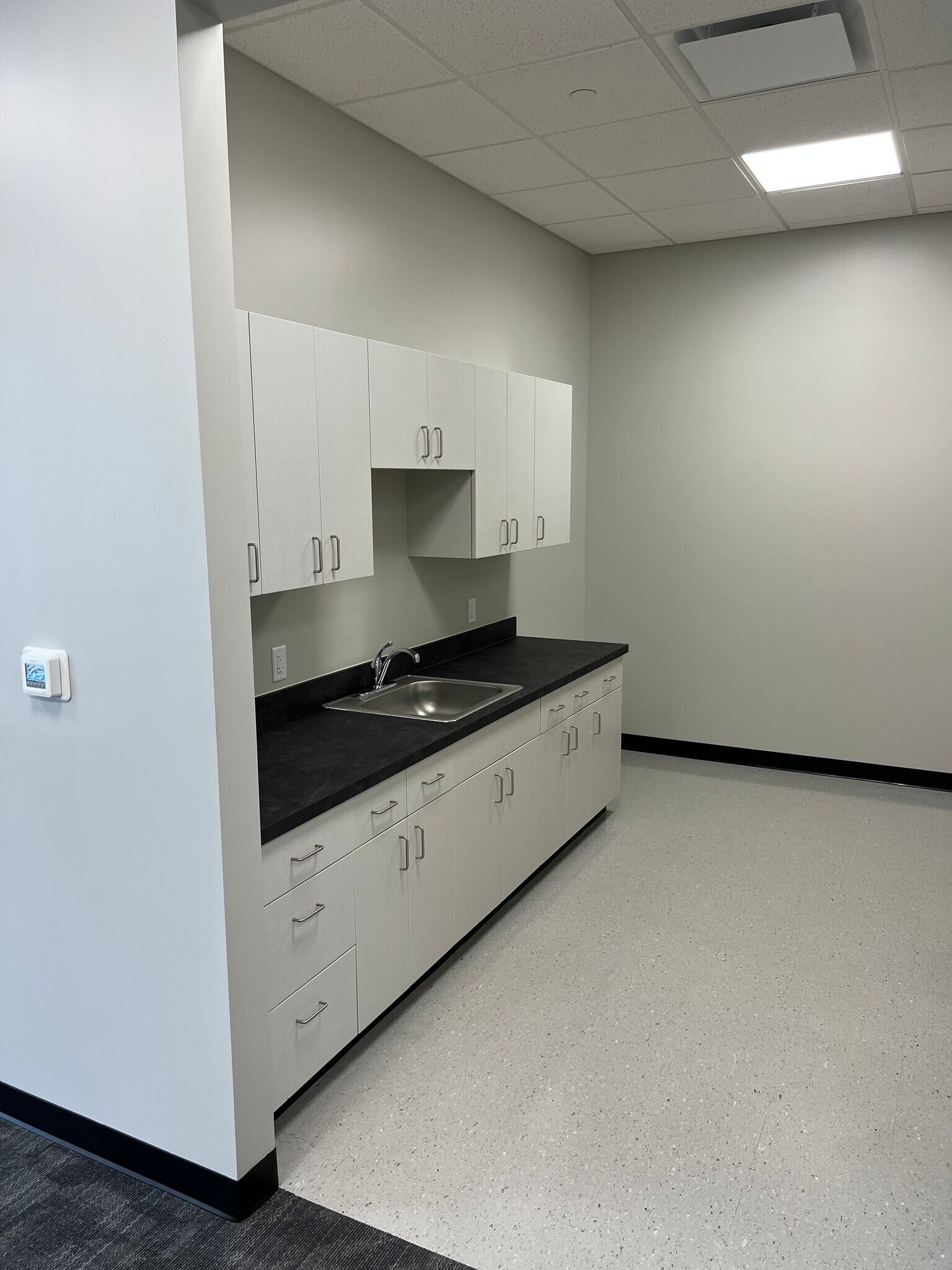 4647 60th St SE, Kentwood, MI for sale Interior Photo- Image 1 of 1