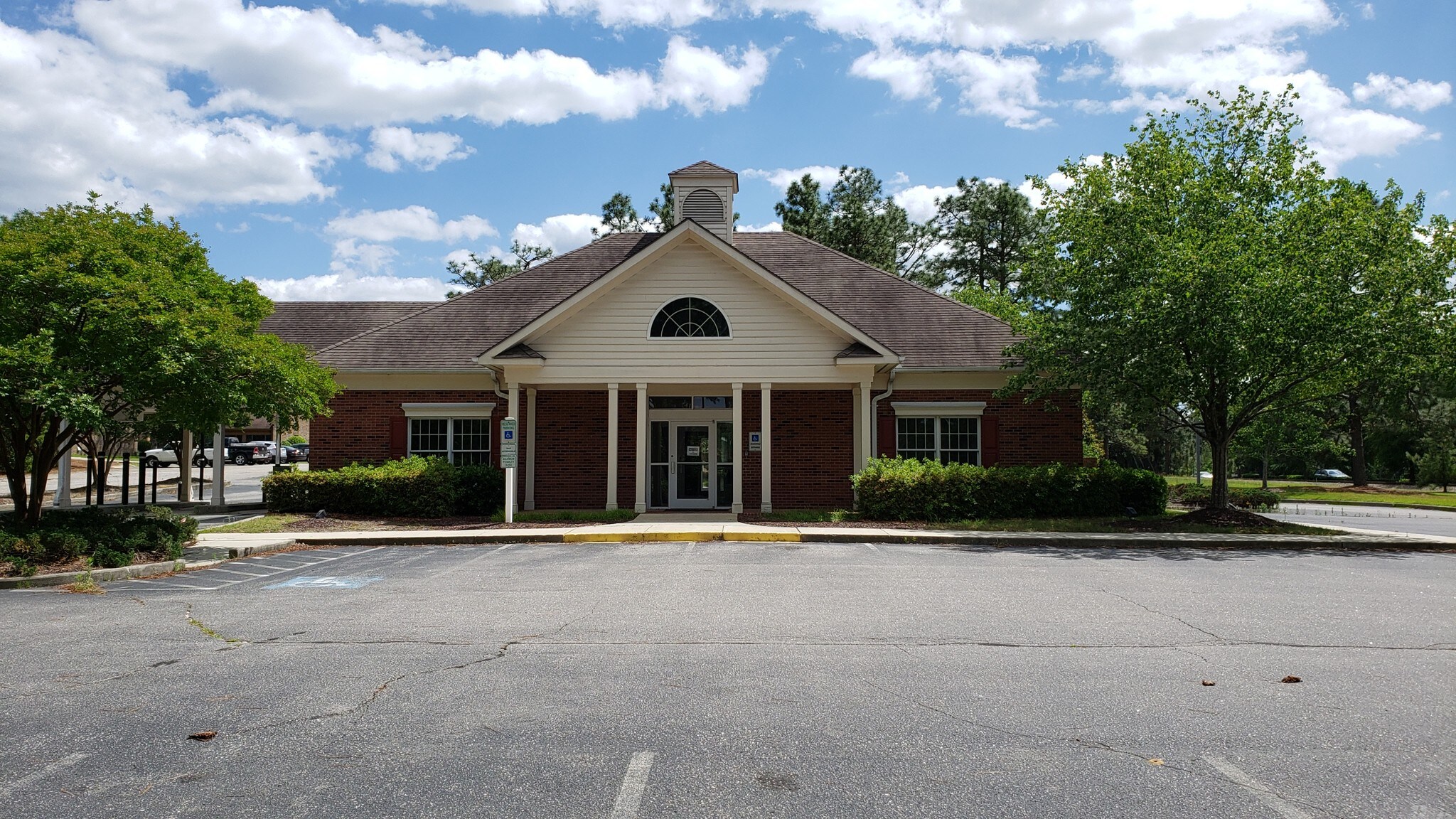 10 Blake Blvd, Pinehurst, NC for sale Primary Photo- Image 1 of 1