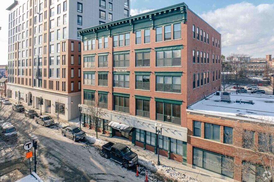 80-112 Munroe St, Lynn, MA for sale - Building Photo - Image 1 of 1