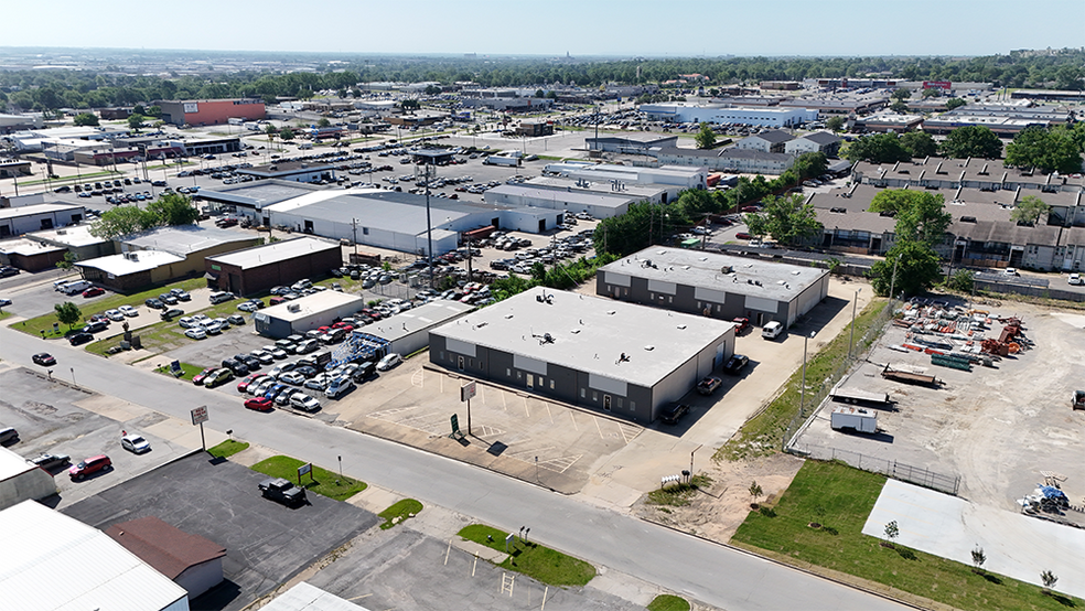 7624-7630 E 46th Pl, Tulsa, OK for sale - Building Photo - Image 2 of 5