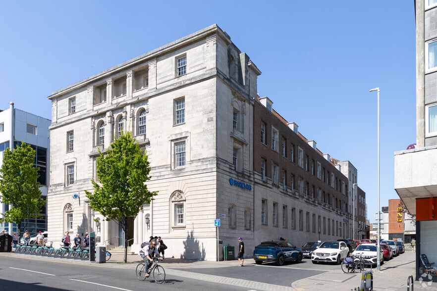 139-142 North St, Brighton for lease - Building Photo - Image 1 of 6