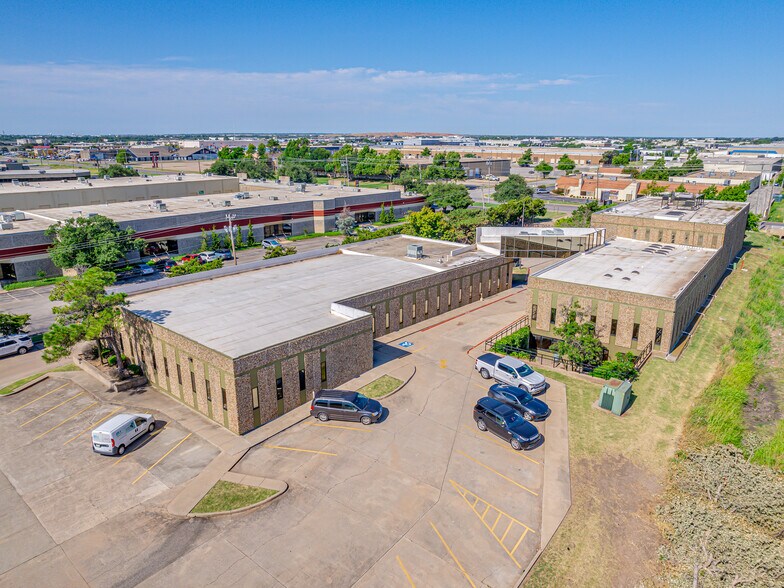 500 N Meridian Ave, Oklahoma City, OK for sale - Primary Photo - Image 1 of 10