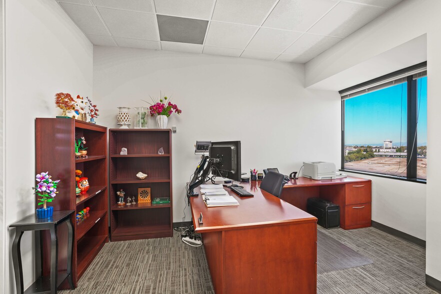 3424 Carson St, Torrance, CA for lease - Interior Photo - Image 3 of 12