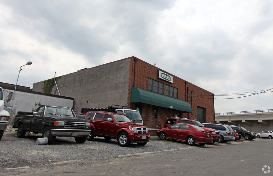 4703-4705 Webster St, Bladensburg, MD for lease - Building Photo - Image 3 of 5