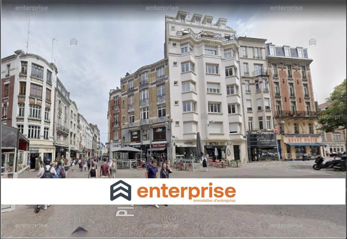 Retail in Lille for lease Building Photo- Image 1 of 2