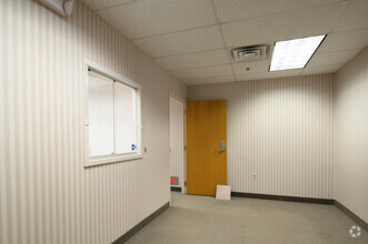 400 Cresson Blvd, Phoenixville, PA for lease Interior Photo- Image 2 of 6