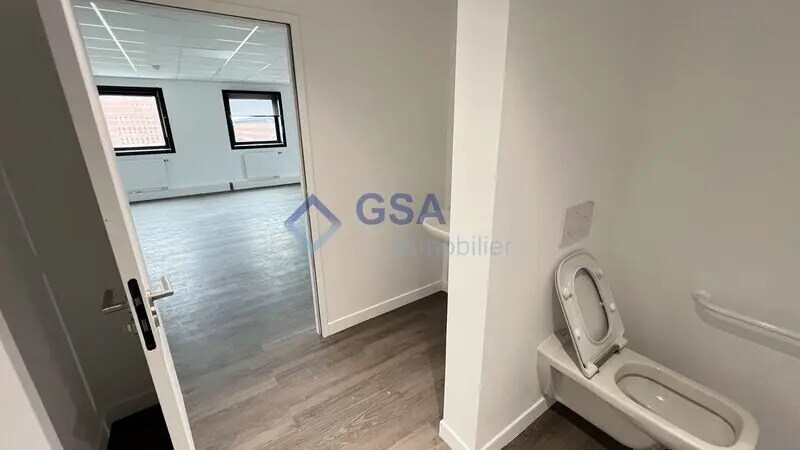 Office in Évry-Courcouronnes for lease - Interior Photo - Image 2 of 10