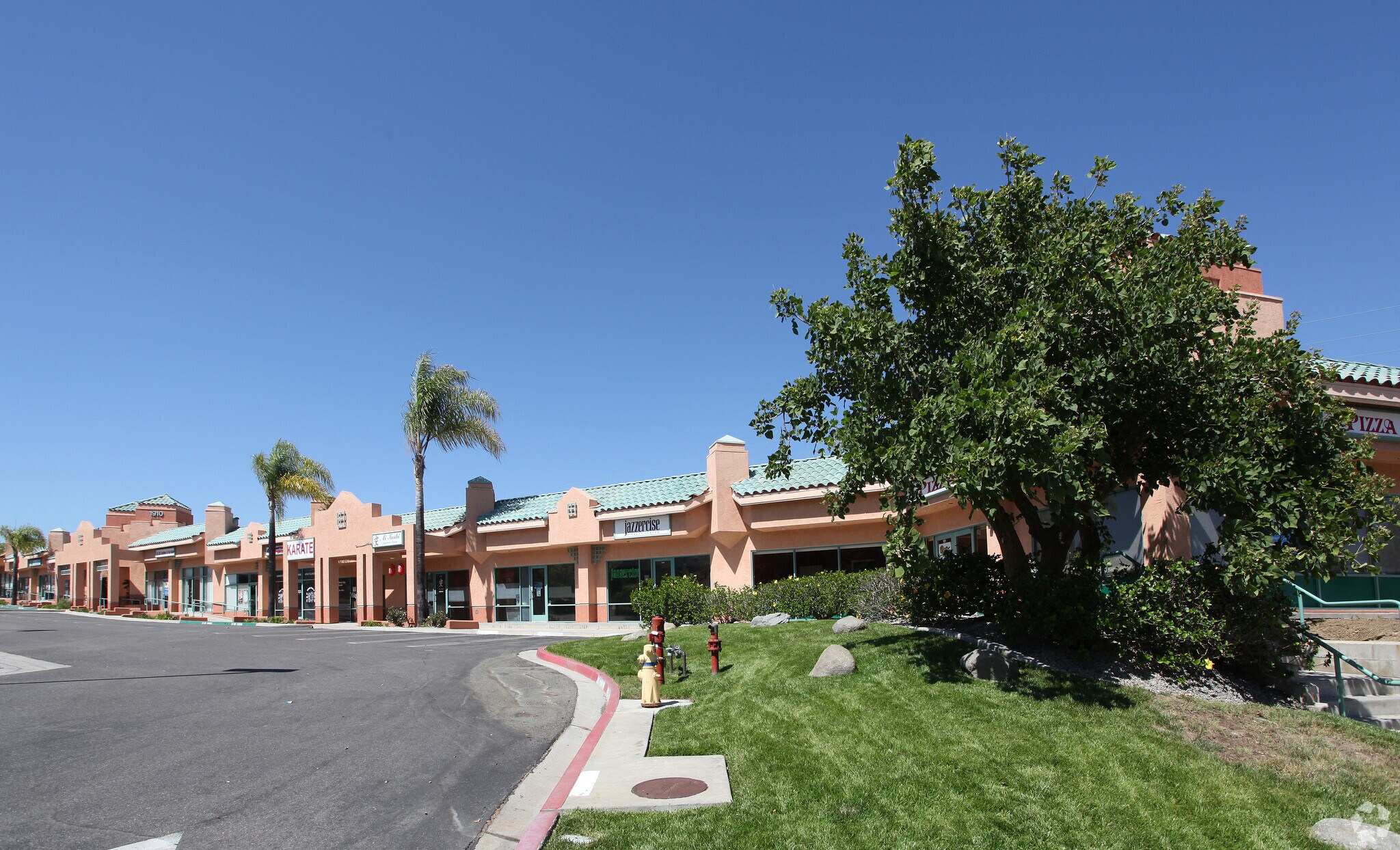 Retail in Vista, CA for sale Primary Photo- Image 1 of 1