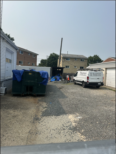 1611 S Walter Reed Dr, Arlington, VA for lease - Building Photo - Image 2 of 11