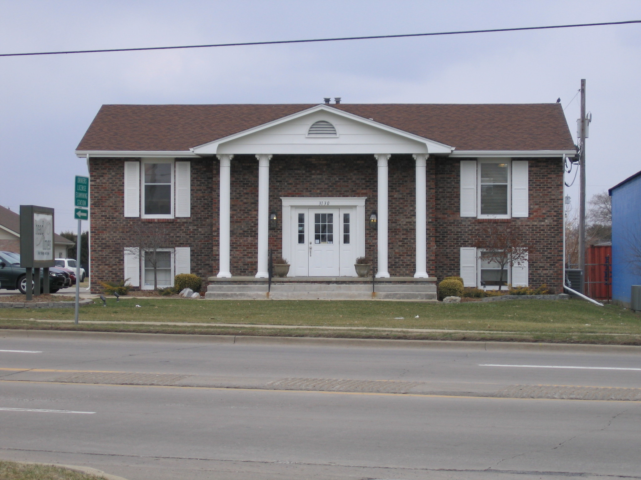 3130 N Woodford St, Decatur, IL for sale Primary Photo- Image 1 of 61