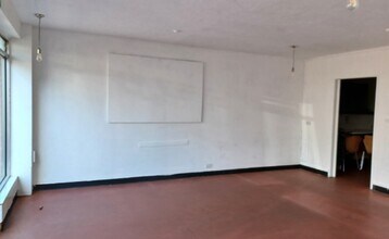 Winchester Av, Exeter for lease Interior Photo- Image 2 of 5