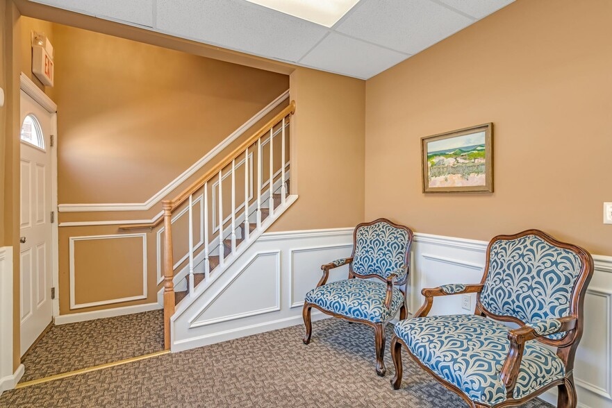 575 State Route 10, Whippany, NJ for lease - Building Photo - Image 3 of 35