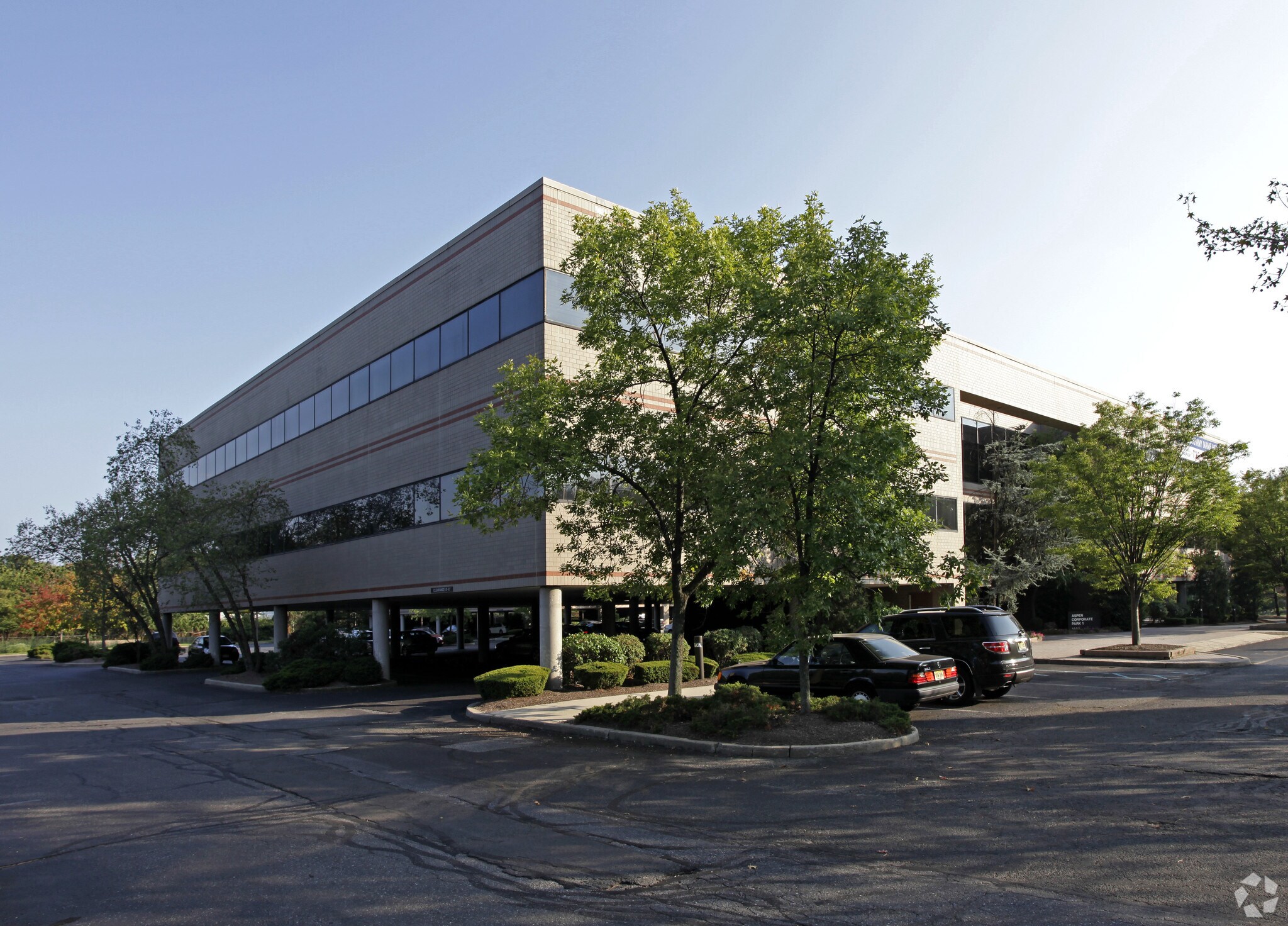 1460 US Highway 9 N, Woodbridge, NJ 07095 Aspen Corporate Park I & II