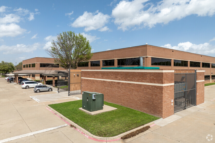 18451 N Dallas Pky, Dallas, TX for lease - Building Photo - Image 3 of 6