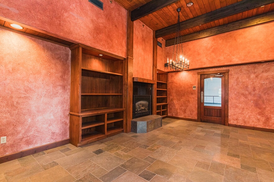 1215 W Poplar St, Walla Walla, WA for lease - Building Photo - Image 3 of 20