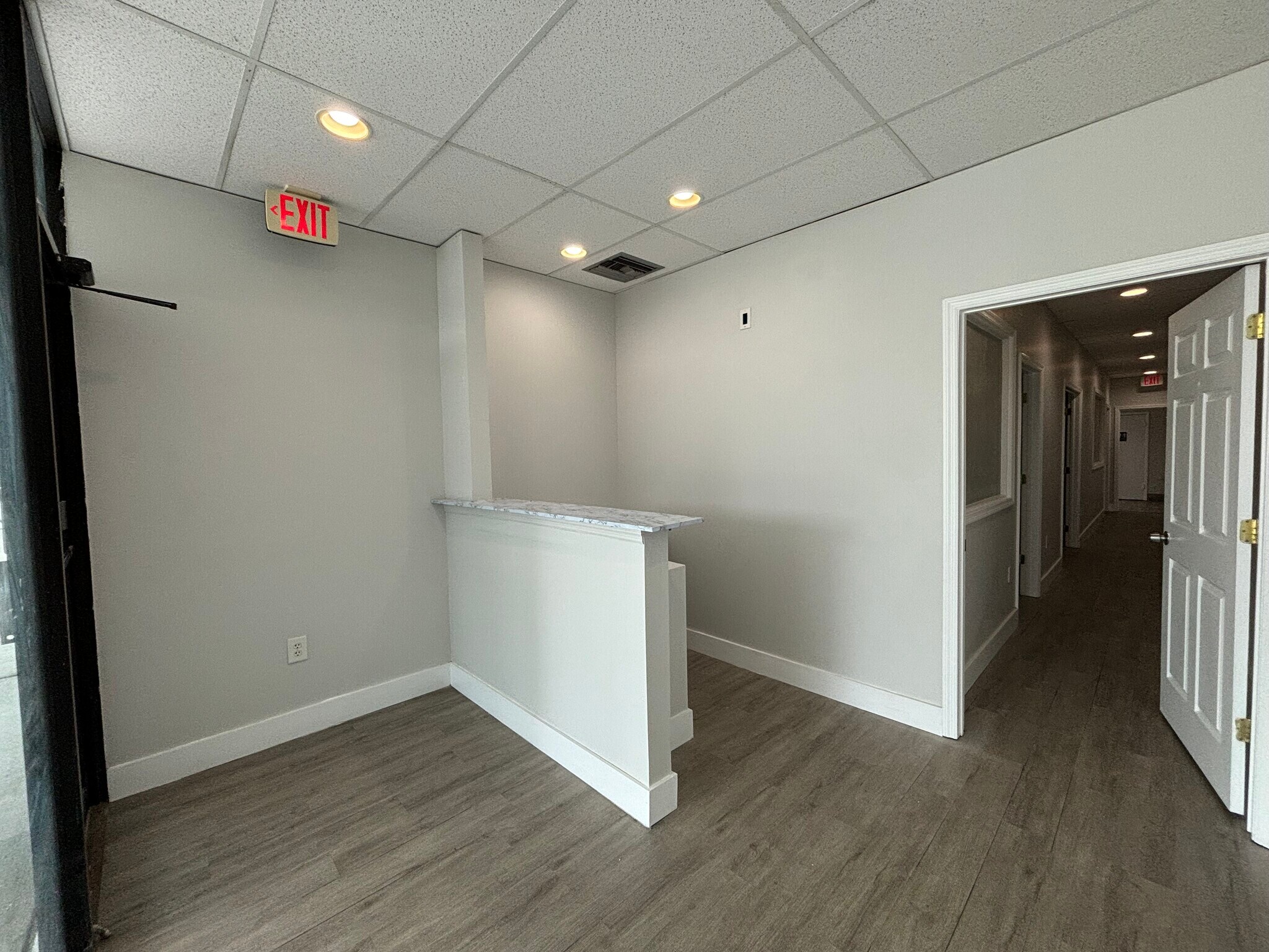 35113541 N Pine Island Rd, Sunrise, FL 33351 Pine Island Shoppes