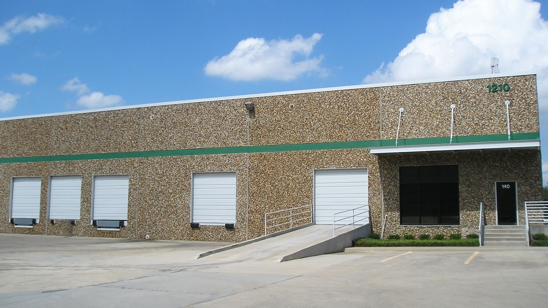 1210 Champion Cir, Carrollton, TX for lease Building Photo- Image 1 of 5