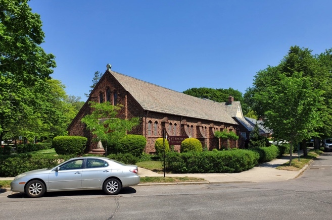 6 Commonwealth Blvd, Floral Park, NY for lease - Building Photo - Image 1 of 2