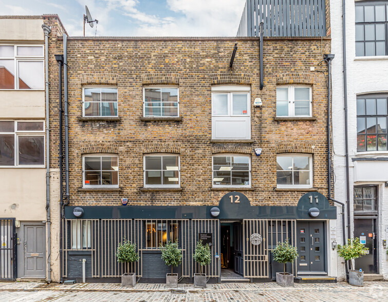 11-12 Charlotte Mews, London for lease - Building Photo - Image 1 of 4