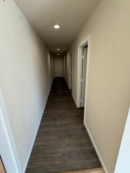 312 N Ridge Rd, Marble Falls, TX for lease - Building Photo - Image 2 of 13