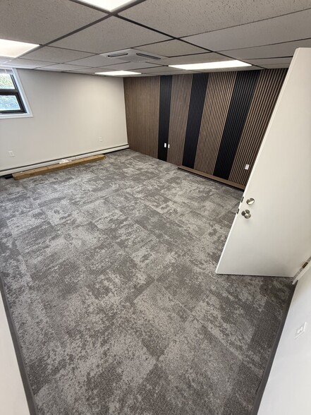 25 Commercial Dr, Wrentham, MA for lease - Building Photo - Image 2 of 7