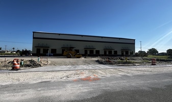 805 NE 8th St, Cape Coral FL - Warehouse