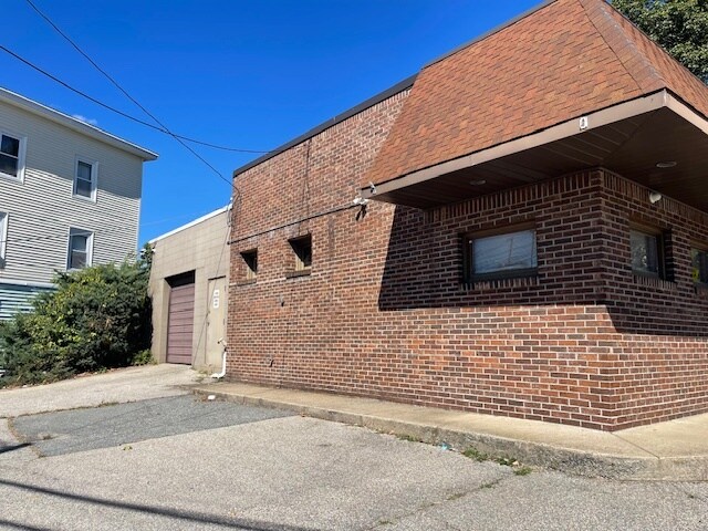 1885 Smith St, North Providence, RI for lease - Building Photo - Image 2 of 14