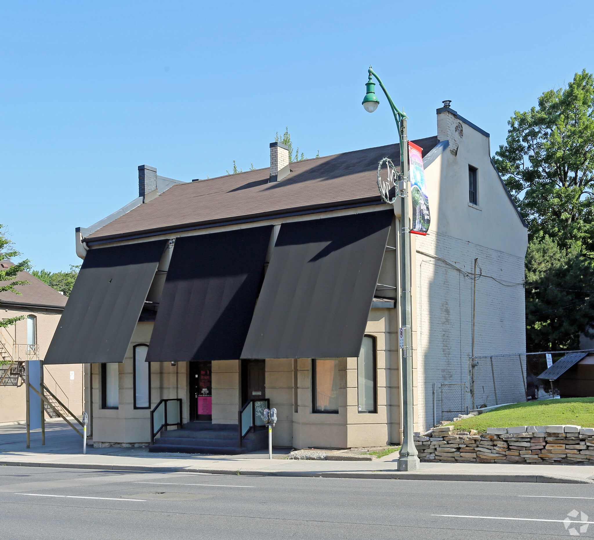 302-304 Main St W, Hamilton, ON for sale Primary Photo- Image 1 of 1